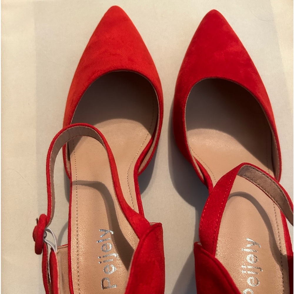 Women’s Peijely sling back low kitten heels closed toed pump work shoes Size 9